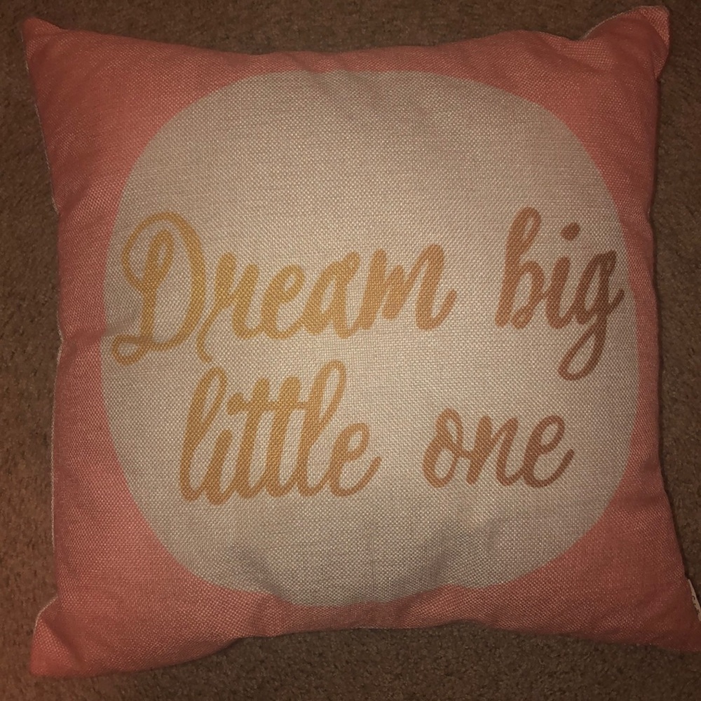 Throw pillow